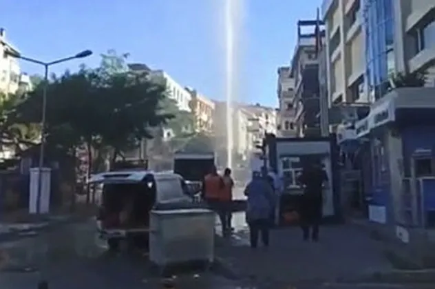 İSKİ yine boru patlattı! Bu kez adres Maltepe!
