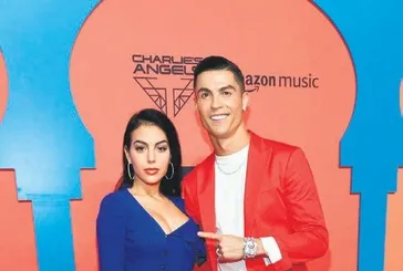 Yılın en çok kazanan futbolcusu Ronaldo oldu!