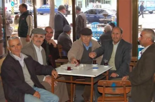 Rüyada kıraathane görmek ne anlama gelir?