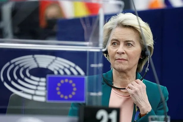 iki-ucu-keskin-silah-putin-ve-abden-karsilikli-restlesmeler-yaptirimlar-pes-pese-aciklandi-1649188291957.jpeg İki ucu keskin silah! Putin ve AB'den karşılıklı restleşmeler: Yaptırımlar peş peşe açıklandı-5