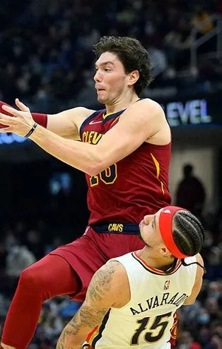 NBA'de Cleveland Cavaliers forması giyen Cedi Osman 12 asistle kariyer rekorunu kırdı
