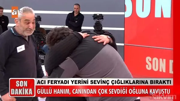 Anne-Oğul Kavuştu 2 Aydır Hiçbir Hayat Belirtisi Vermeyen Mehmet Karka'nın Müge Anlı Tarafından Bulundu Ve Anne-Oğul Canlı Yayında Kavuştu. Gözyaşlarına Boğulan...