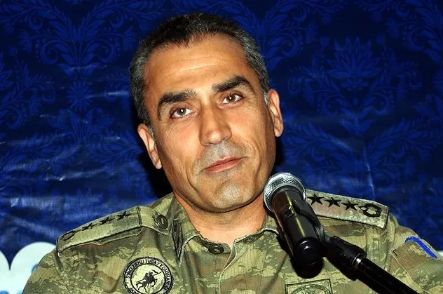 İşte FETÖ'cü hain Uzay Şahin'in el yazısıyla darbe talimatı