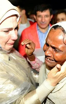 Emine Erdoğan Bangladeş'e gidiyor