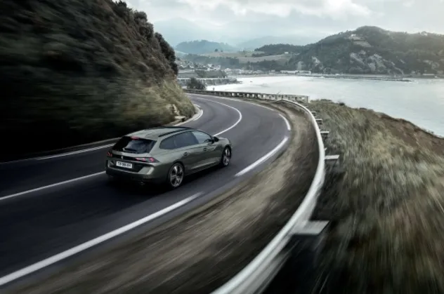 Peugeot 508 Sedan SW resmen tanıtıldı! 2020 Peugeot 508 Sedan SW özellikleri