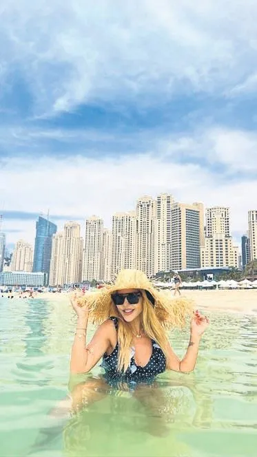 yeni-sarkisi-feryat-ile-gundemde-olan-hadiseden-1-milyon-tllik-ayakli-reklam-1681932515974.jpeg Yeni şarkısı Feryat ile gündemde olan Hadise'den 1 milyon TL'lik ayaklı reklam!-7