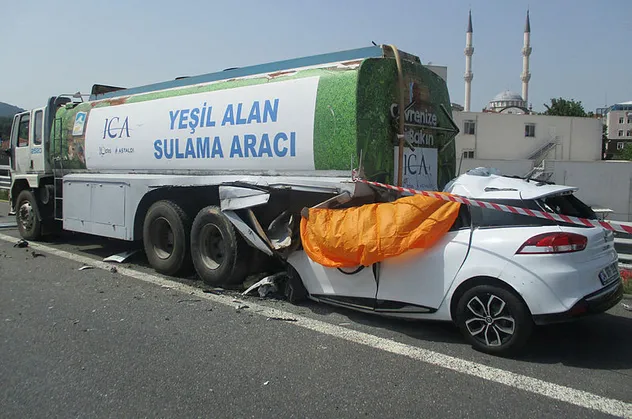 Kuzey Marmara Otoyolu'nda korkunç kaza! 1 kişi öldü