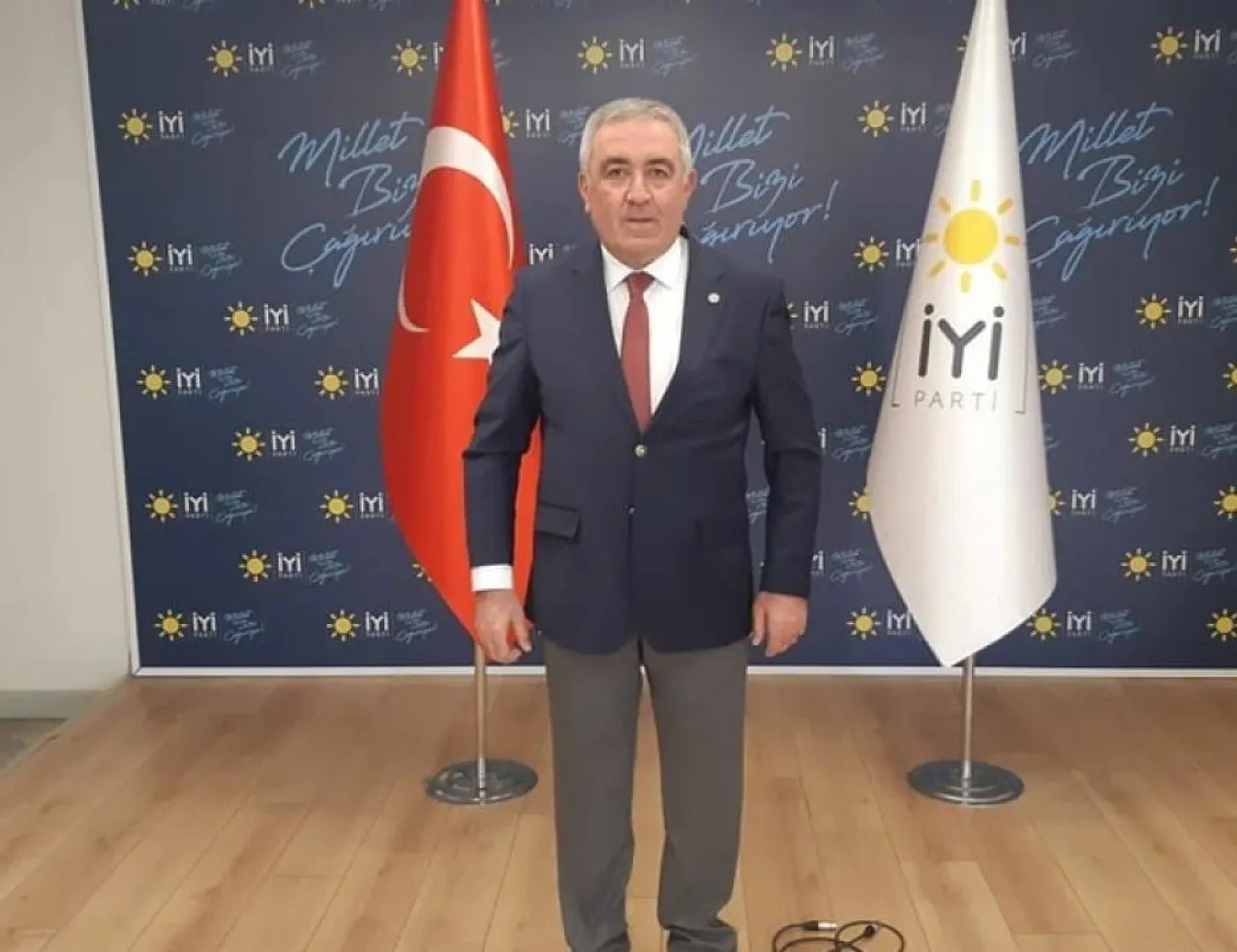 İYİ Parti Kastamonu İl Başkanı Faruk Ataşalar ve Merkez İlçe Başkanı Özgür Ergülenoğlu partisinden istifa etti
