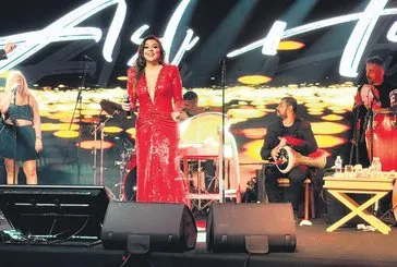 Hünel’den Ferdi Tayfur şarkıları