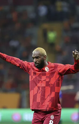 Galatasaray taraftarından Ryan Babel'e şok! Silmek zorunda kaldı