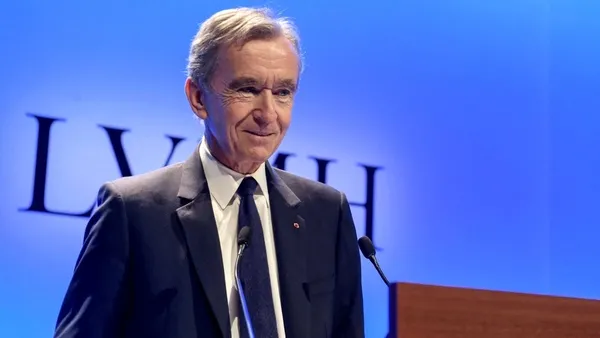 dunyanin-en-zengin-insani-kim-oldu-dunyanin-yeni-zengini-bernard-arnault-kimdir-1628430459504.jpg Dünyanın en zengin insanı kim oldu? Dünyanın yeni zengini Bernard Arnault kimdir?-2