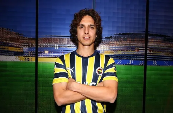 1675328587995.jpeg Fenerbahçe'nin yeni transferi Emre Demir'e eski Kayserispor Başkanı Erol Bedir'den flaş tavsiye: Sakın gurur yapma-3