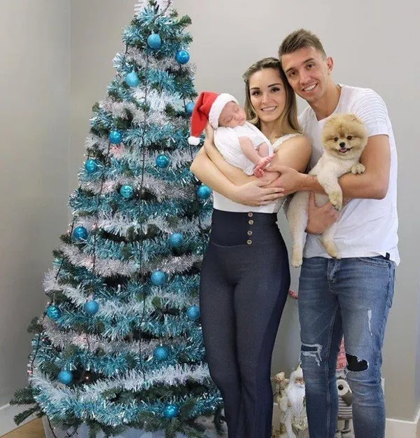 aslan-yenge-musleranin-esi-patricia-callerodan-duygulandiran-hareket-1681845030791.jpeg 'Aslan' yenge: Muslera’nın eşi Patricia Callero'dan duygulandıran hareket!-4