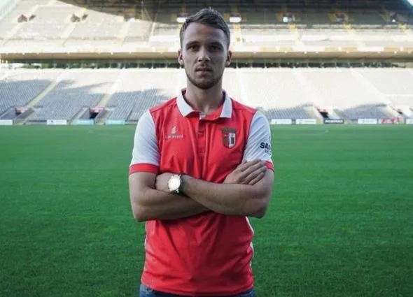 Galatasaray'da transfer harekatı: Sağa Hırvat yıldız Robert Muric!-1