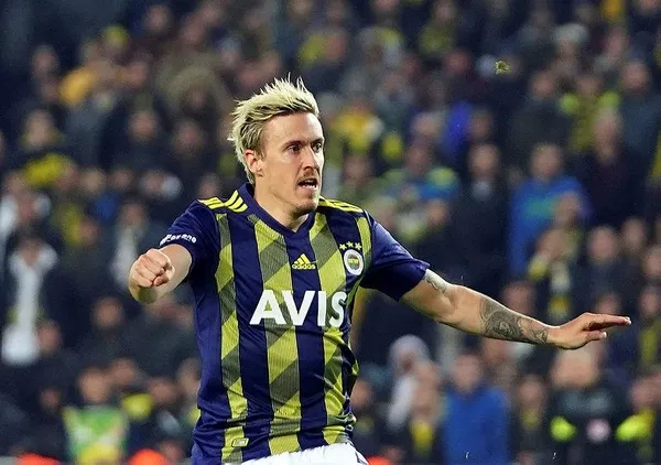 max-kruse-emre-belozoglu-ile-kapisti-fenerbahceden-ayrildi-1592524898487.jpeg Max Kruse Emre Belözoğlu ile kapıştı Fenerbahçe’den ayrıldı-4