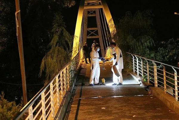 Son dakika: İzmir'de omuz atma kavgasında kan aktı! 1 ölü, 3 yaralı-5