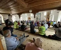 Selin izleri siliniyor! 113 yıllık camide Cuma namazı