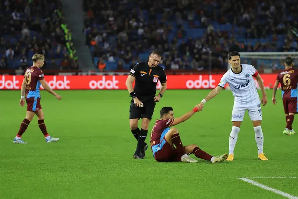 son-dakika-trabzonspor-evinde-kasimpasa-ile-berabere-kaldi-trabzonspor-0-0-kasimpasa-mac-sonucu-1665428598278.jpg SON DAKİKA | Trabzonspor evinde Kasımpaşa ile berabere kaldı | Trabzonspor 0 - 0 Kasımpaşa MAÇ SONUCU-3