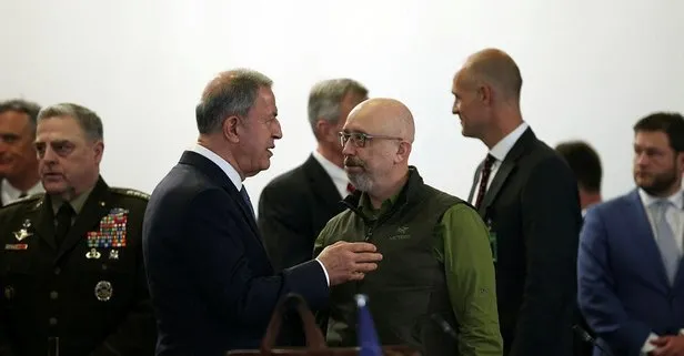 Son dakika: Bakan Akar, Ramstein Hava Üssü’nde! NATO üyesi Savunma Bakanları Ukrayna gündemiyle toplandı