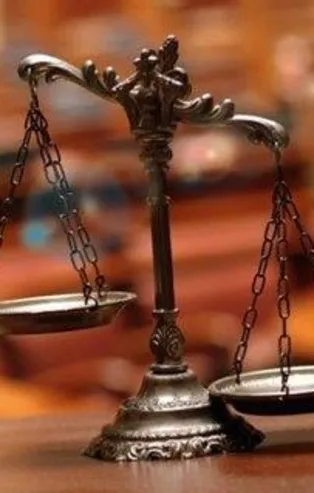 Sadakat borcuna uymayana tazminat