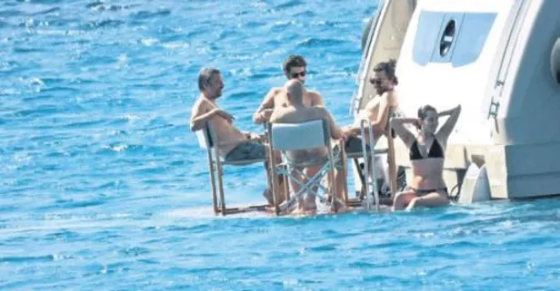 Serhat Teoman ve Leyla Feray soluğu Çeşme'de aldı!