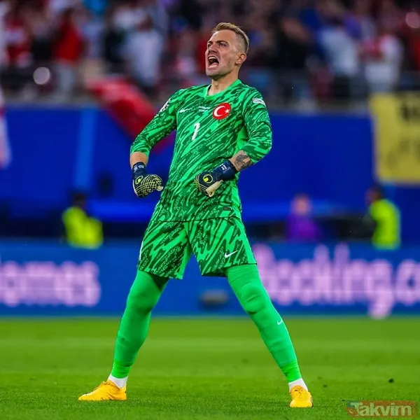 2019'da Bozkurt işaretini yasaklamışlardı! Avusturya'ya Merih Demiral'dan bozkurt işaretli ayar! İşte tarihi maçtan muhteşem kareler - 10