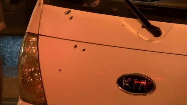 bahcelievlerde-hareketli-anlar-pompali-tufegi-polise-dogrultan-saldirgan-omzundan-vuruldu-1632426992909.jpeg Bahçelievler'de hareketli anlar! Pompalı tüfeği polise doğrultan saldırgan omzundan vuruldu-6