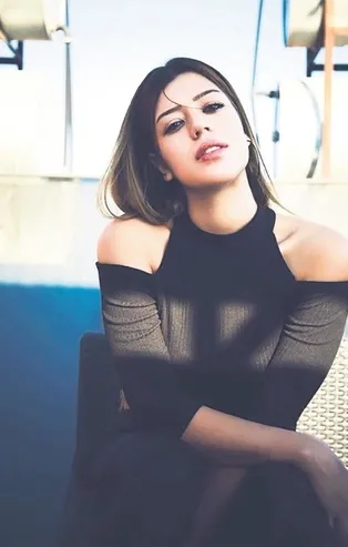 Özcan Deniz hakkında demediğini bırakmayan Feyza Aktan bedava şöhretin kaymağını yiyor! Instagram'dan...