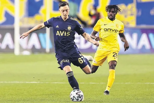 Pereira'nın Mesut Özil ile ilişkisinin nasıl olacağı merak konusu-1