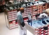 İstanbul'da AVM faresi kıskıvrak yakalandı
