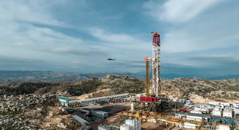 hurmuz-krizi-avrupayi-yakti-yakit-karneye-bindi-fiyatlar-katlandi-1775267645436.jpeg Hürmüz krizi Avrupa'yı yaktı: Yakıt karneye bindi fiyatlar katlandı-2