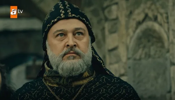 kurulus-osman-70-bolum-fragmani-yayinlandi-ardinda-yuz-iti-havlatmayan-kurt-kurttan-sayilmaz-1635974694783.jpg