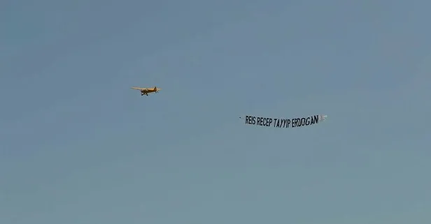 Gurbetçilerden Başkan Erdoğan'a tam destek! Hollanda semalarında "Reis Recep Tayyip Erdoğan" pankartlı uçak