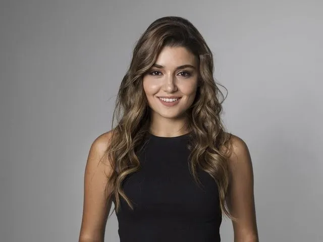 Giydiği kıyafet olay oldu - 14