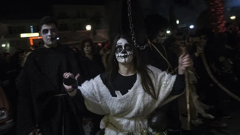 bilimsel-calisma-insanlarin-hayaletlere-inanmasinin-gercek-nedenini-acikladi-1740513030066.jpg Hayaletlere inanmanın bilimsel açıklaması geldi! İnsan beyninin sırları deşifre edildi-4