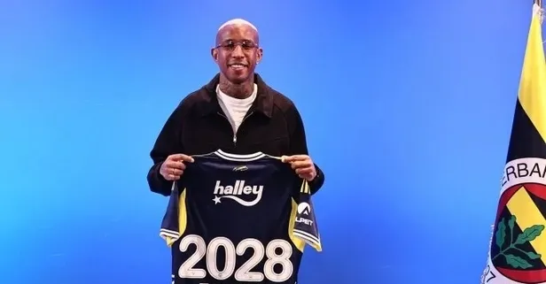 Anderson Talisca 2 yıl daha Fenerbahçe'de!