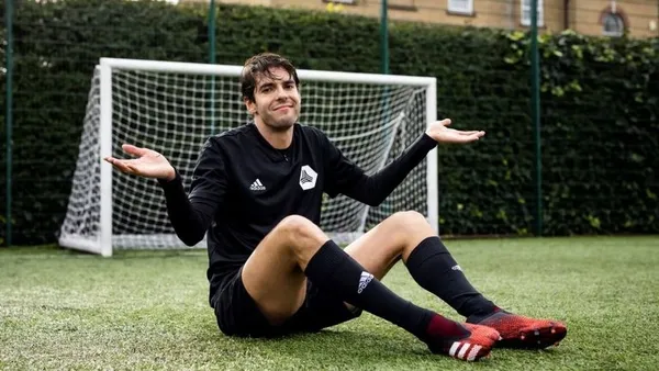 efsane-brezilyali-kakadan-flas-itiraf-fenerbahceye-attigim-golu-unutamam-1607617025521.jpg Efsane Brezilyalı Kaka'dan flaş itiraf: Fenerbahçe'ye attığım golü unutamam-4