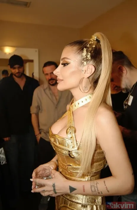 İrem Derici nişanlısı Melih Kunukçu'yu sildi: "İrem kendine döndü, 2026'nın içinden geçecek" - 10