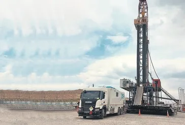 Nöbet değil petrol kulesi