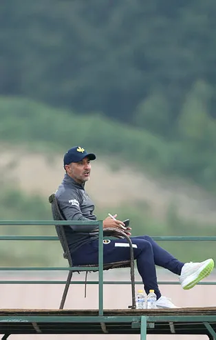 Fenerbahçe'de forvet planı! Vitor Pereira'dan iki isme onay