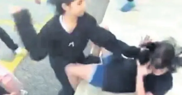 Tehdit ettiler! Akran zorbalığını kayda aldılar