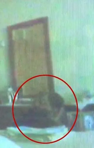 Evini soyan hırsızı bulmak için gizli kamera yerleştirdi, kimliği şaşırttı