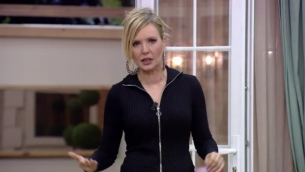 kismetse-olur-askin-gucu-oyku-serter-ayrildi-mi-neden-yerine-gelecek-isim-bile-belli-oldu-iddiasi-sosyal-medya-1675431254667.jpg Kısmetse Olur Aşkın Gücü Öykü Serter ayrıldı mı, neden? Yerine gelecek isim bile belli oldu iddiası! Sosyal medya sallandı!-4