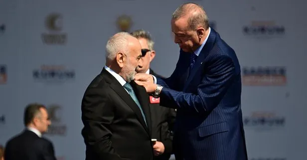 Rozeti Başkan Erdoğan taktı! YRP’den istifa eden Suat Pamukçu AK Parti’ye katıldı... Erbakan Hoca CHP’li adayı desteklemezdi
