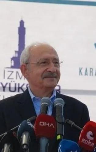 İzmir Karabağlar'da Kılıçdaroğlu vatandaşın kentsel dönüşüm tepkisiyle karşılaşmıştı: Madem beceremiyorsunuz bırakın TOKİ yapsın!
