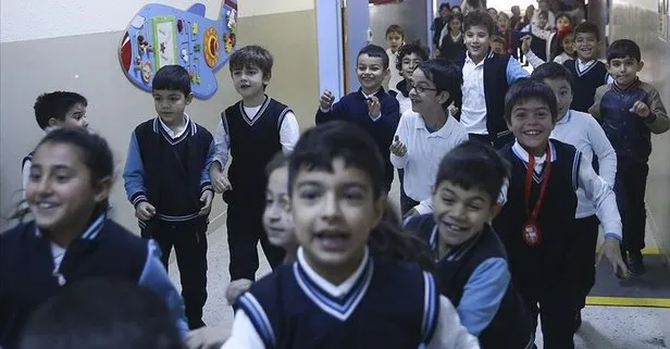Van Başkale'de eğitime ara verildi!