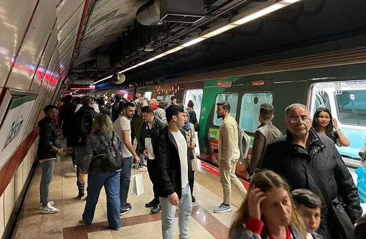 Yenikapı - Hacıosman Metrosu