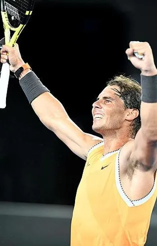 Tsitsipas’ı yenen Nadal adını finale yazdırdı (Yurttan ve dünyadan spor gündemi)