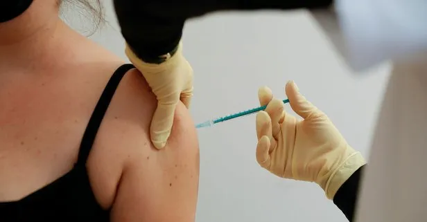 Almanya’da şok! 1800 kişiye tarihi geçmiş aşı vurdular