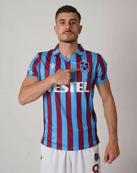 son-dakika-trabzonspor-dorukhan-tokoz-transferini-acikladi-1627594384394.jpeg